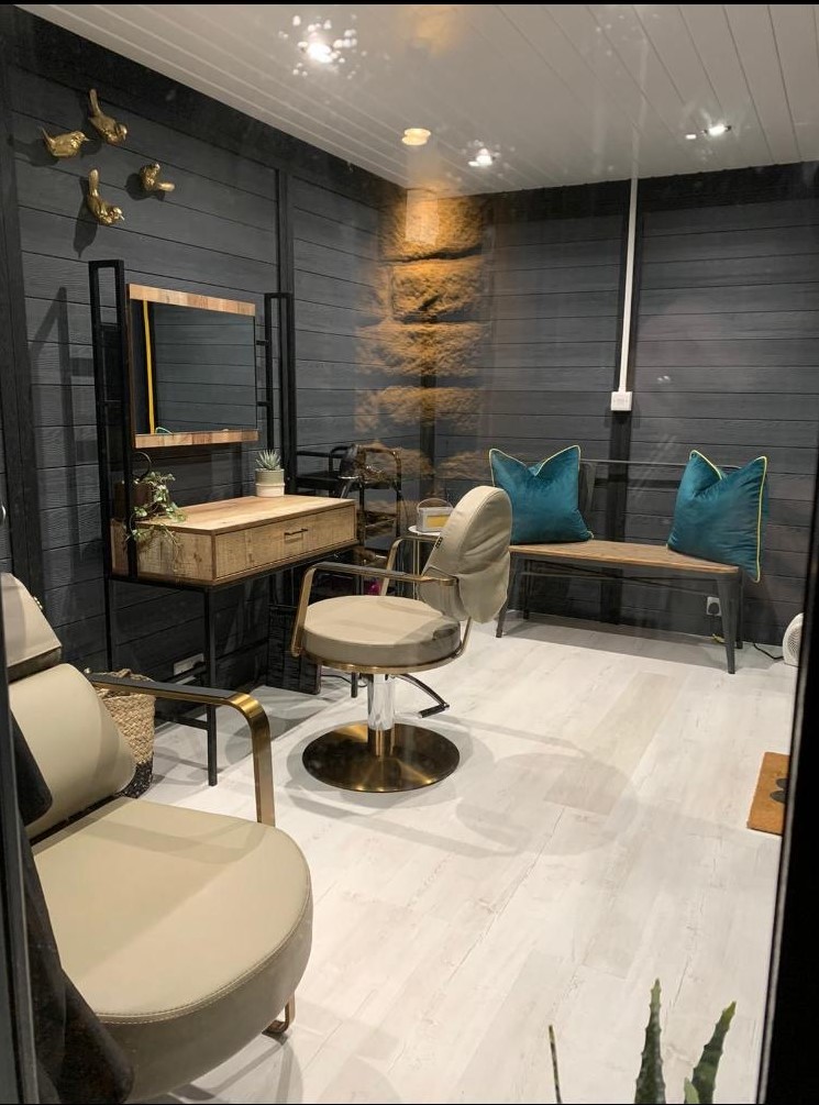 Coventry Garden Room As Hair Dresser Inside Shot Coventry Garden Room As Hair Dresser Inside Shot